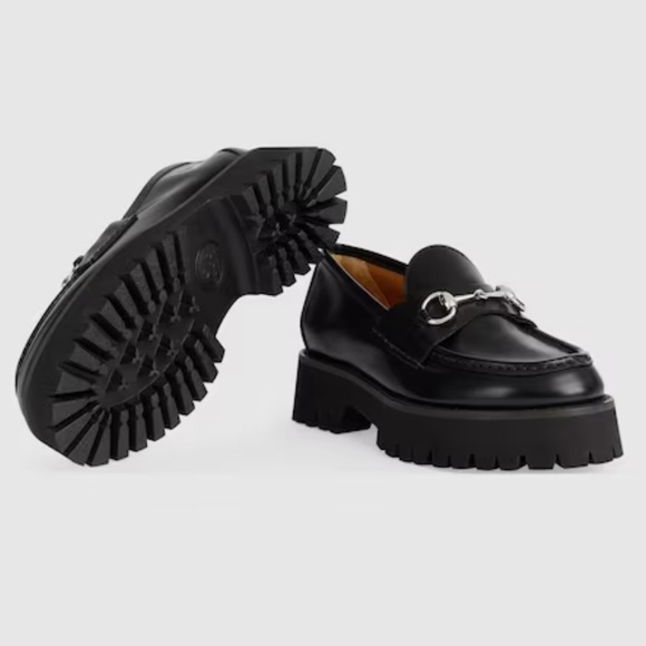 Authentic Gucci Horsebit Accent Leather Loafer - Picture 1 of 8